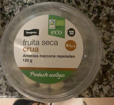 Fruta seca front packaging