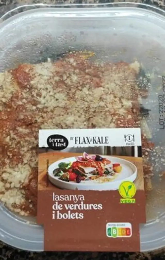 Lasanya de verdures i bolets front packaging