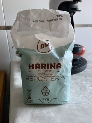 Harina de trigo especial Repostería front packaging