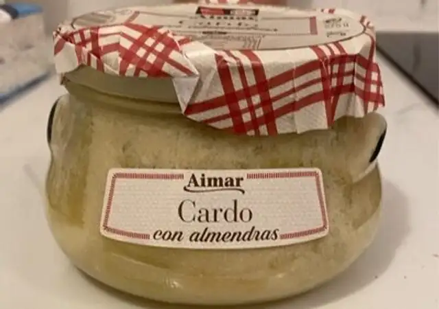 Cardo con almendras