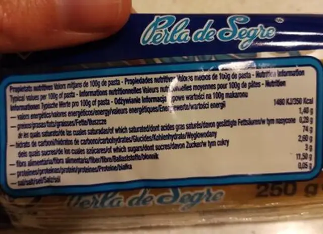 Tallarines de sémola seleccionada nutrition facts table
