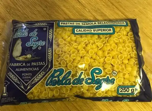 Pasta de semola seleccionada nutrition facts table