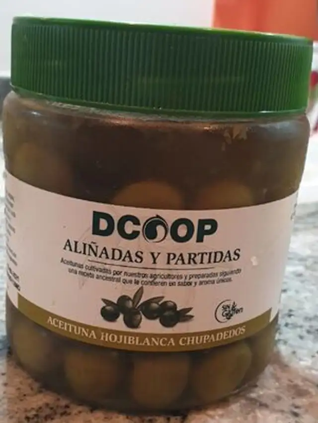 Aceituna hojiblanca chupadedos aliñada y partida