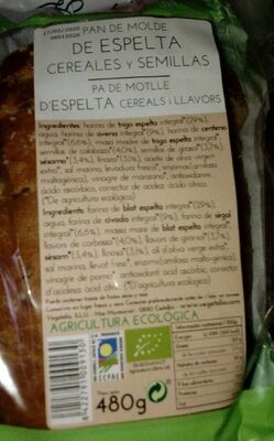 Pan de molde de espelta cereales y semillas