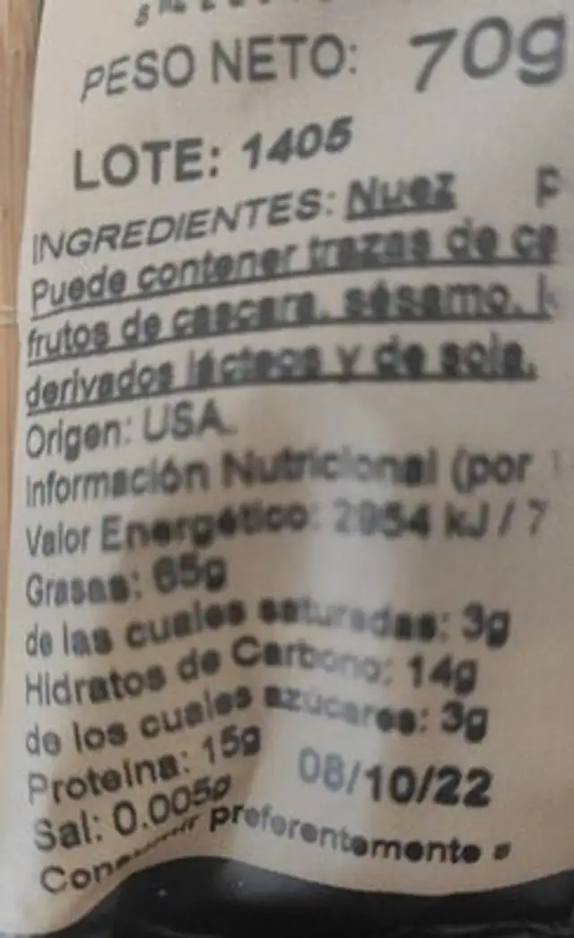 Nuez mitades nutrition facts table