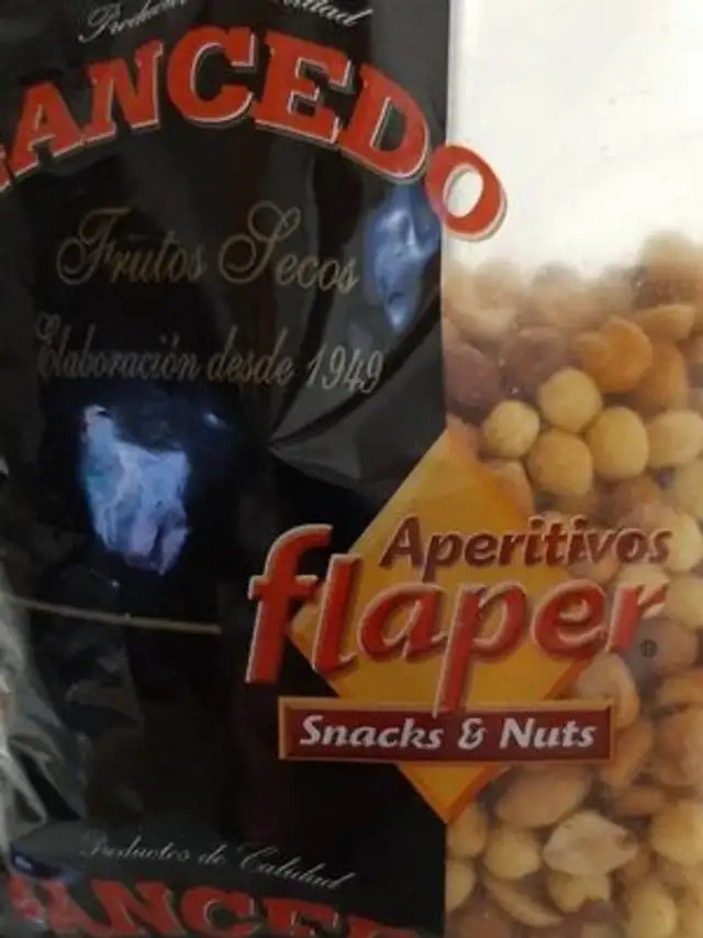 Snacks &nuts