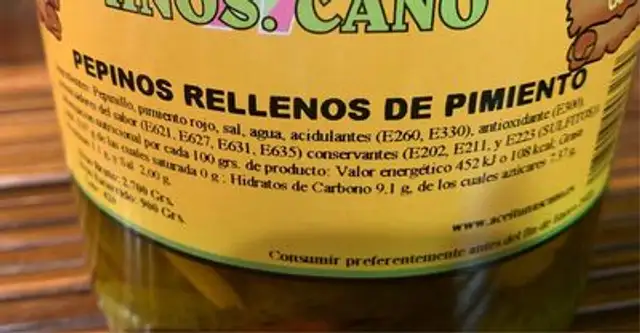 Pepinillos rellenos de pimiento nutrition facts table