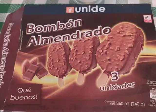 Bombón almendrado