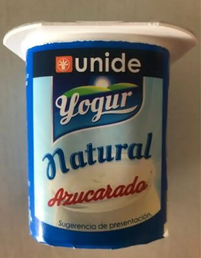 Yogur natural azucarado front packaging