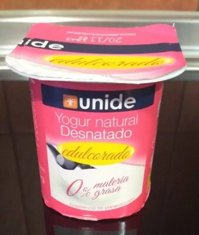 Yogurt natural desnatado edulcorado