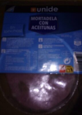 Mortadela con aceitunas