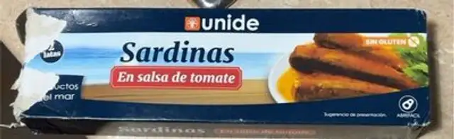Sardinas en salsa de tomate