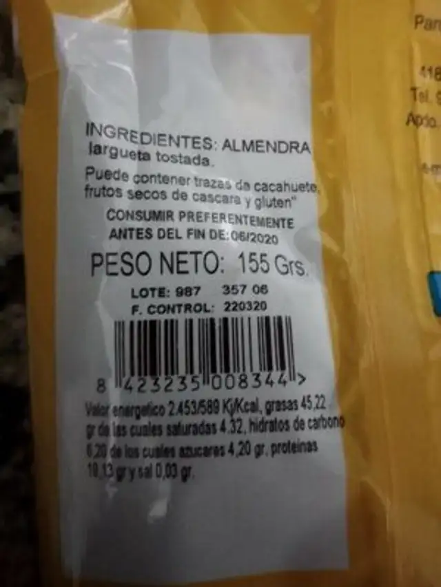 Almendra largueta tostada nutrition facts table
