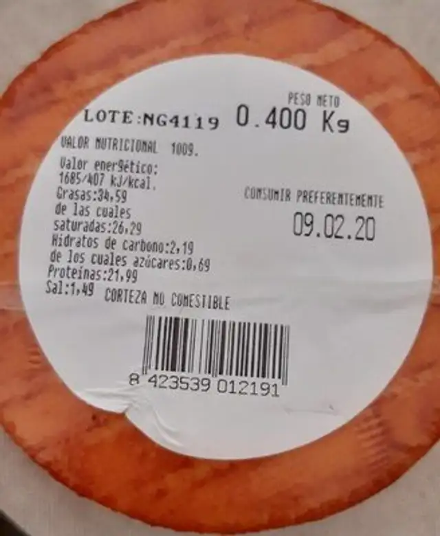 Villa Noble queso de cabra madurado con pimentón de la vera nutrition facts table