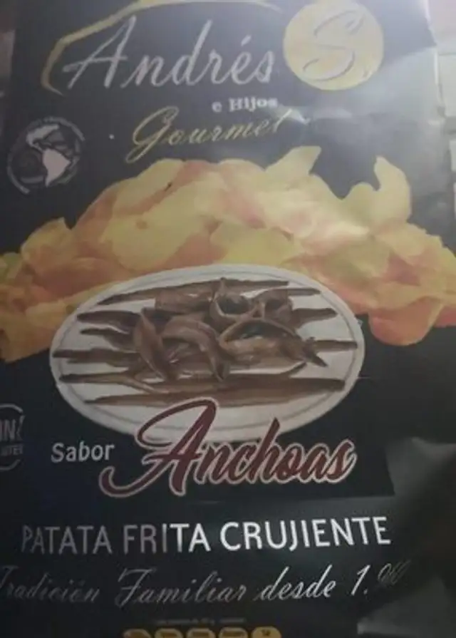 Patata frita crujiente anchoa