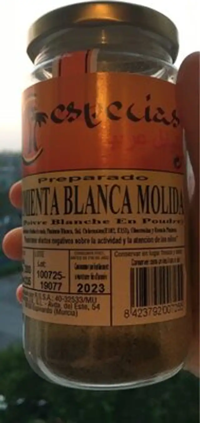 Pimanta a blanca molida