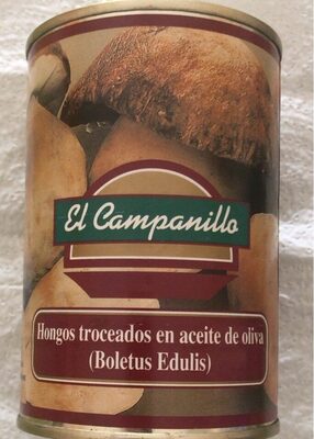Hongos troceados en aceite de oliva