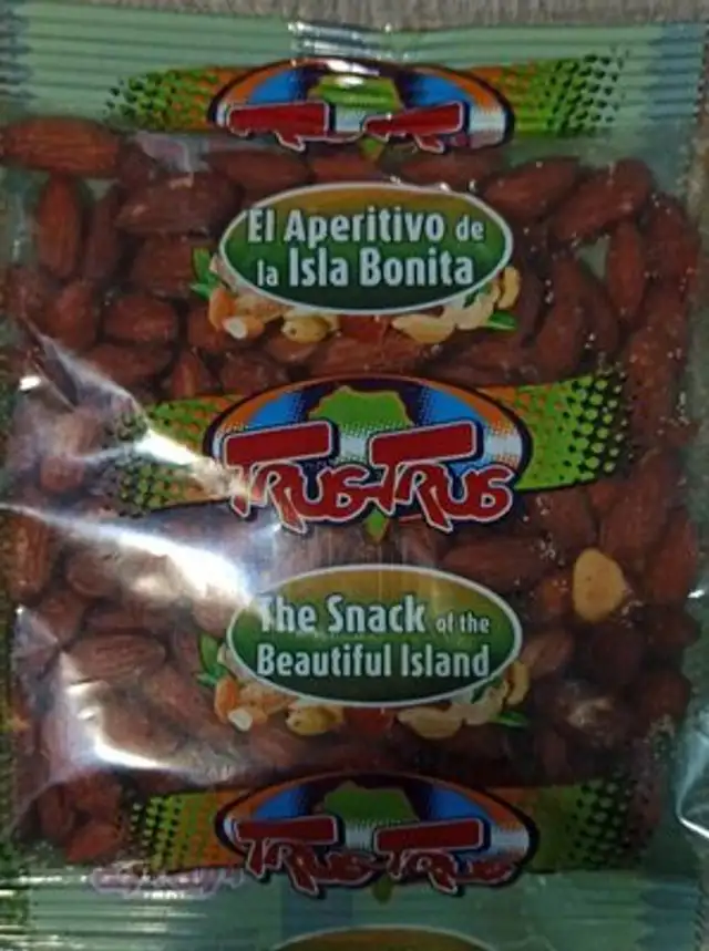 Almendras fritas con piel