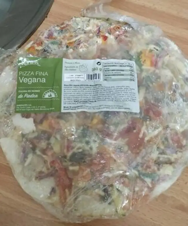 Pizza fina vegana