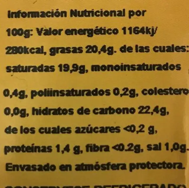 Natuques/ Estilo Emental nutrition facts table