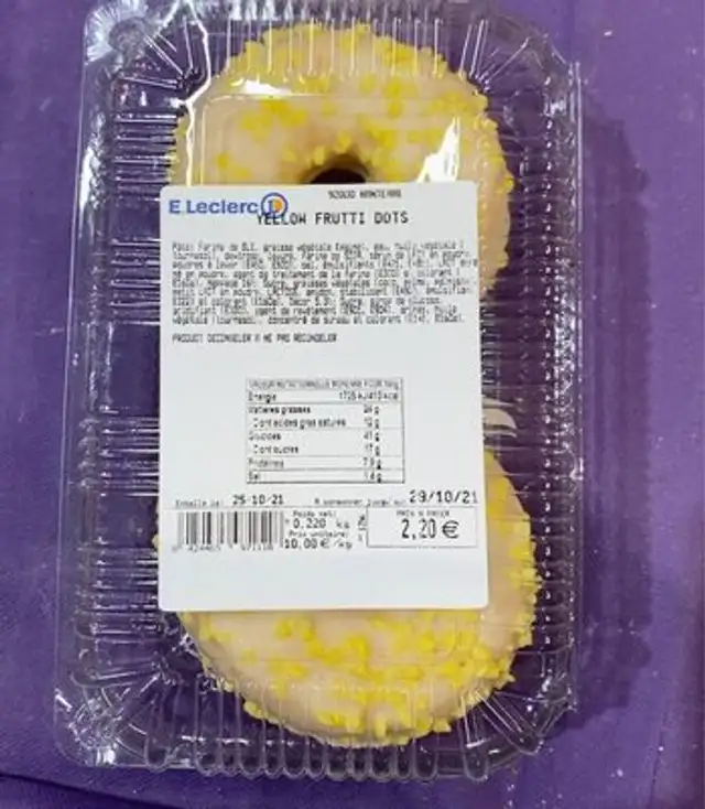 Yellow frutti dots