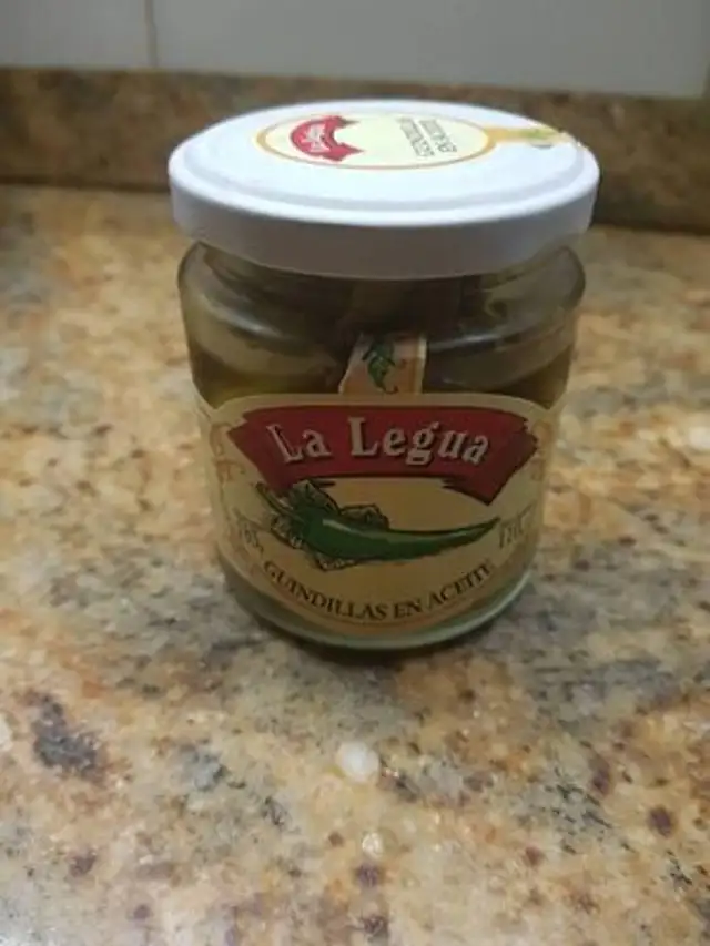 Guindillas en aceite
