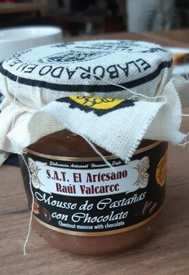 Mousse de castañas con chocolate front packaging