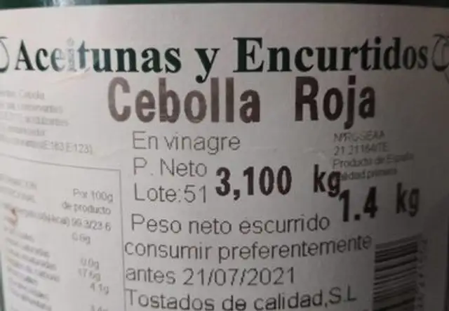 Aceitunas y encurtidos cebolla roja