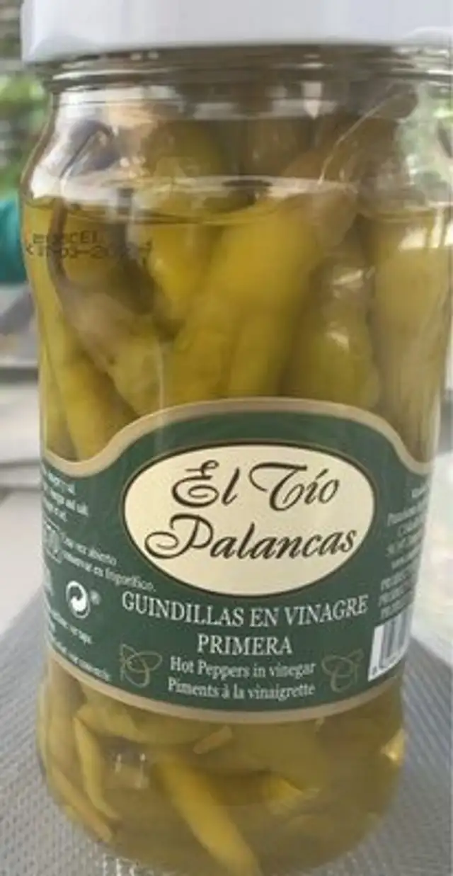 Guindillas en vinagre