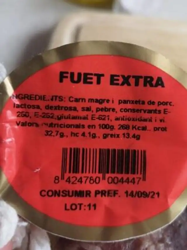 Fuet extra nutrition facts table