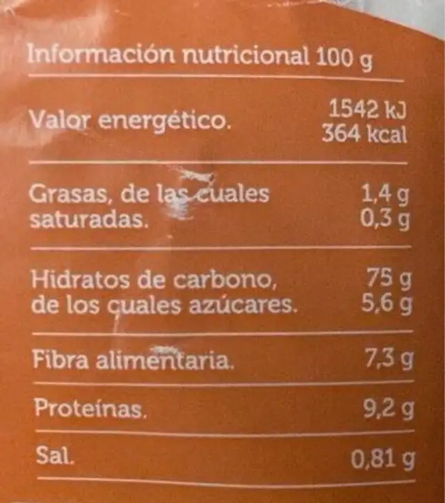 Muesli crujiente con frutos rojos nutrition facts table