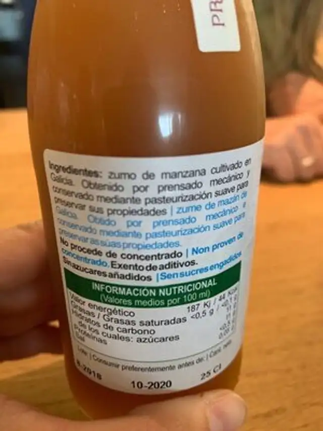 Zumo de Manzana ingredients label