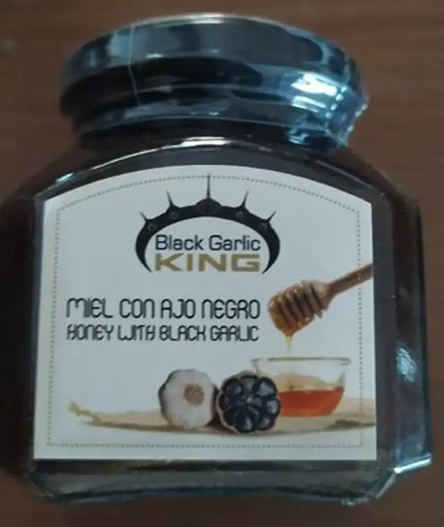 Miel con ajo negro