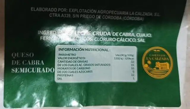 Queso de Cabra semicurado nutrition facts table