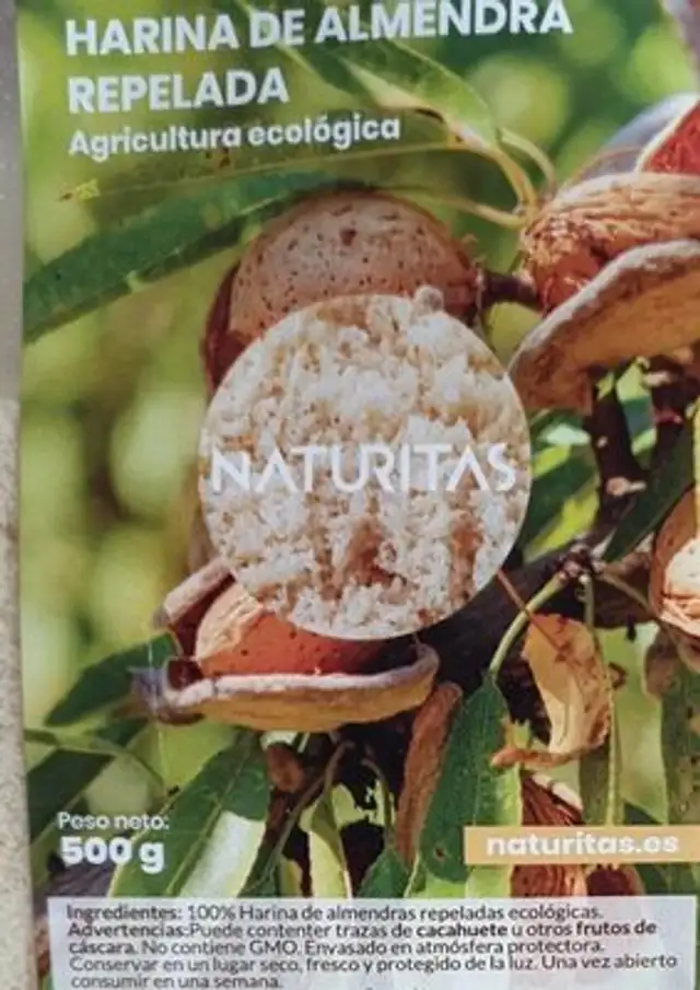 Harina de almendra repelada
