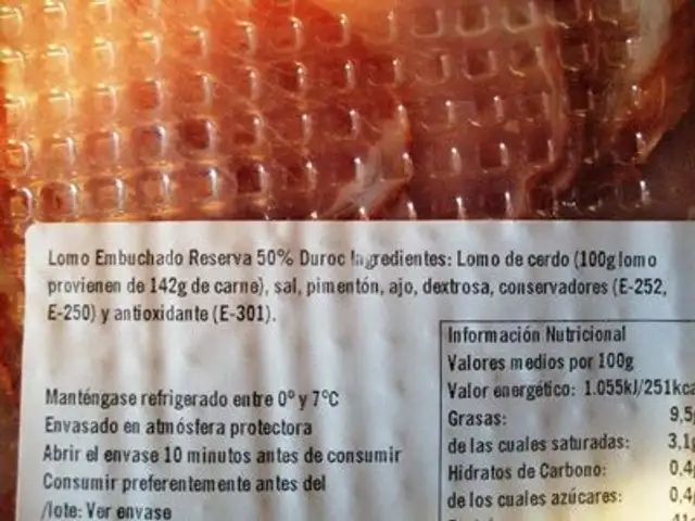 Lomo embuchado ingredients label