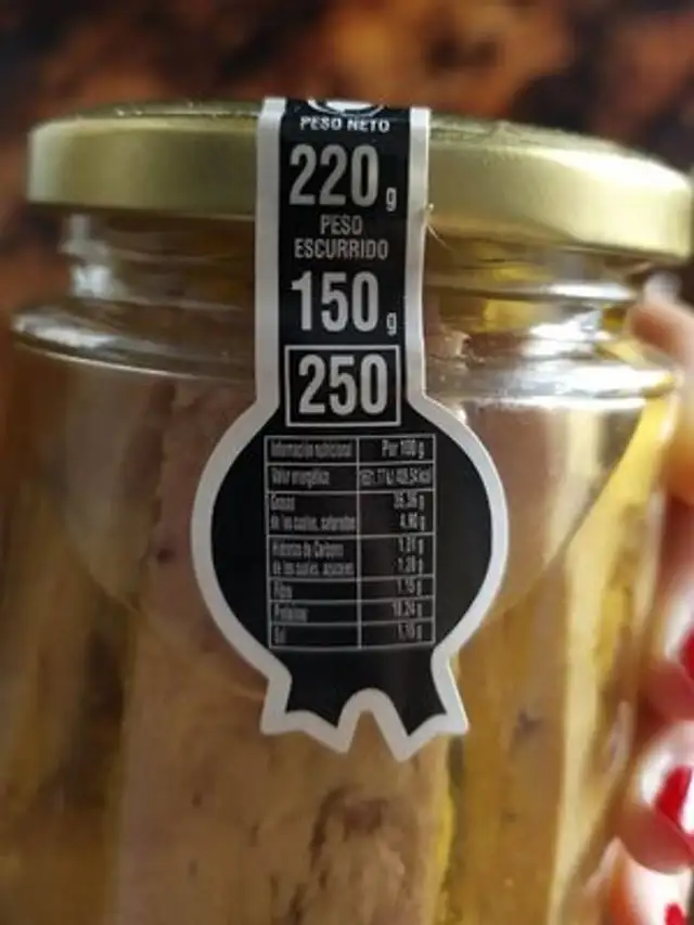Bonito del norte en aceite de oliva nutrition facts table
