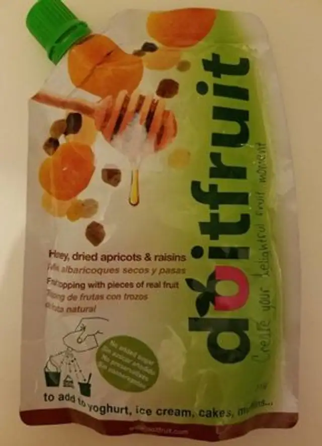 Topping de fruits avec morceaux de fruits naturels