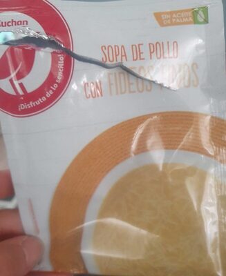 Sopa de pollo  con fideos finos