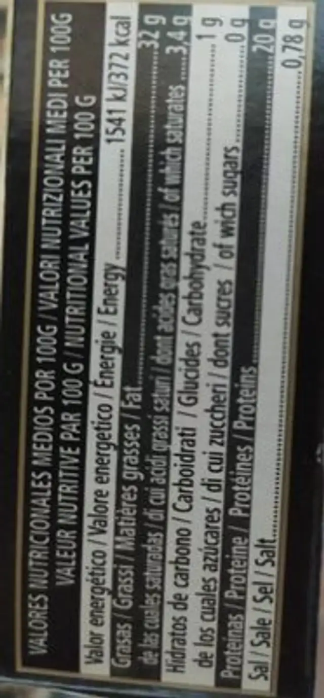 Atún en aceite vegetal nutrition facts table