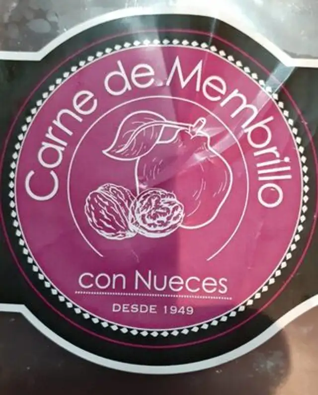 Carne de Membrillo con nueces