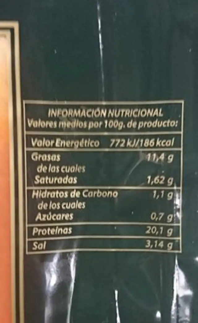 Salmón ahumado noruego nutrition facts table