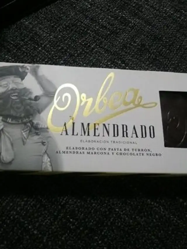 Almendrado
