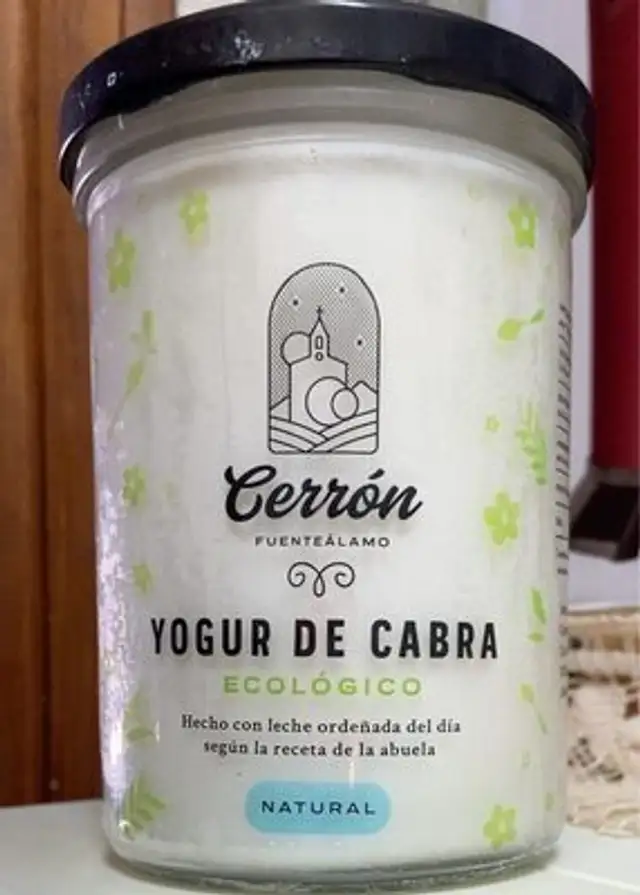 Yogut de cabra cerron