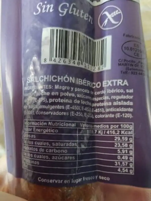 Botón Charro Salchichón Ibérico De Cebo nutrition facts table
