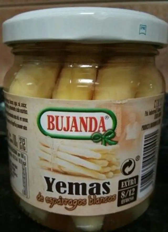 Yemas de espárragos blancos