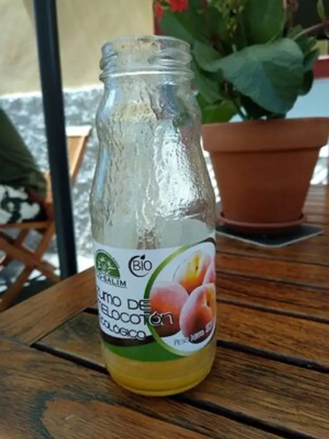 Zumo de melocoton ecológico
