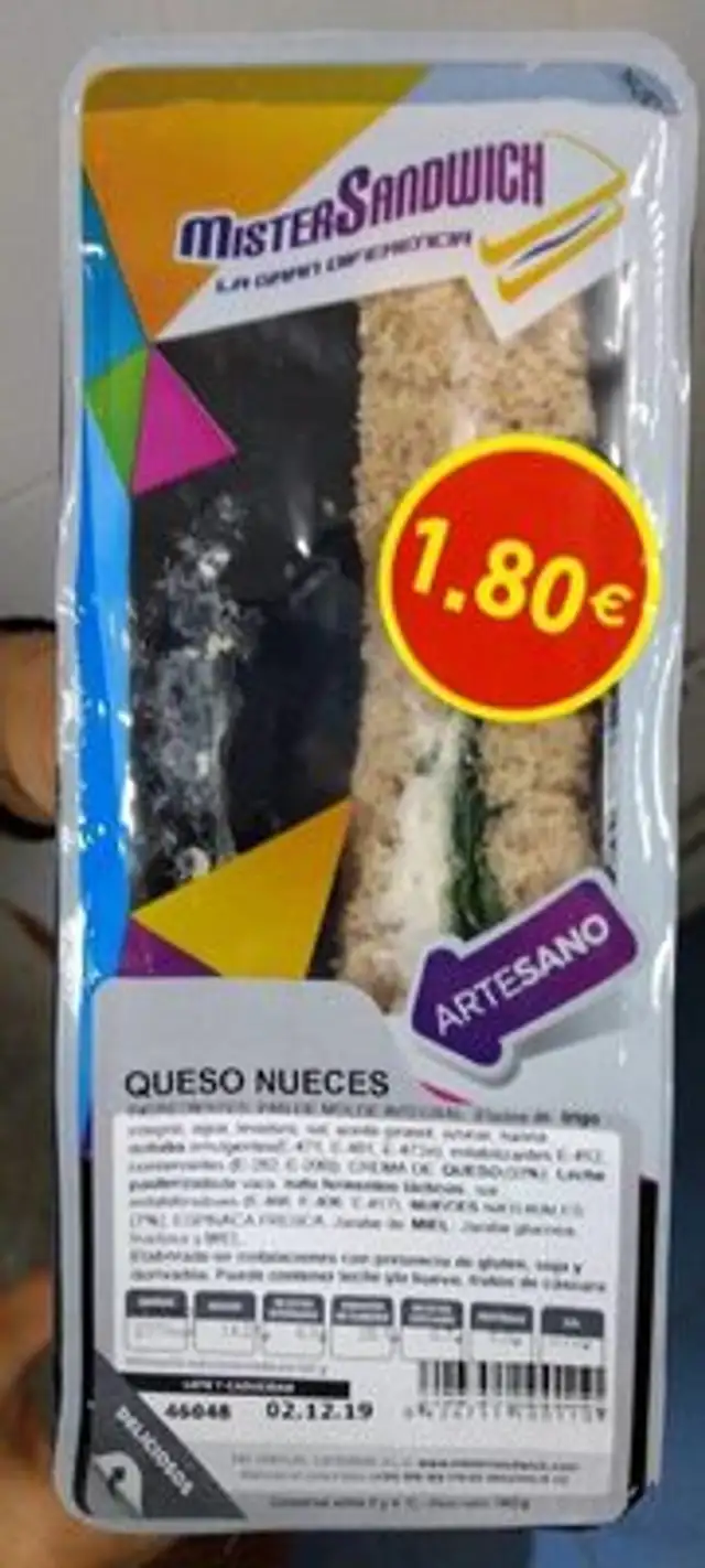 Sandwich queso con nueces