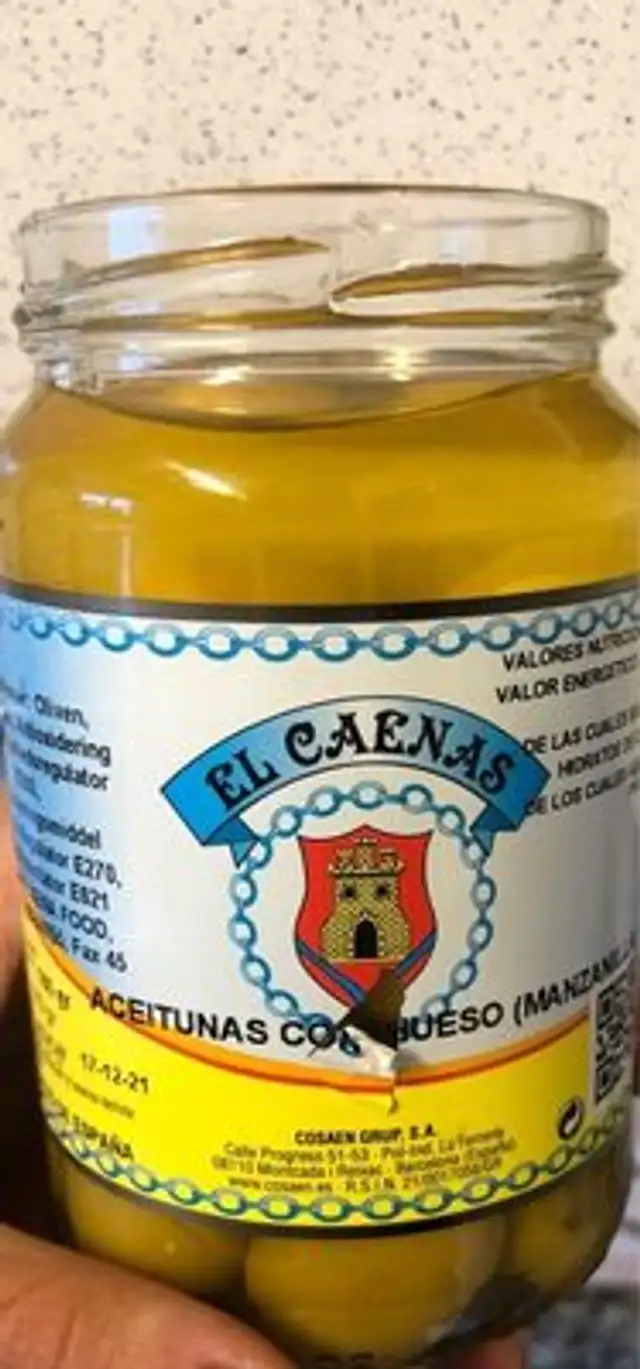 Aceitunas con hueso ( manzanilla)