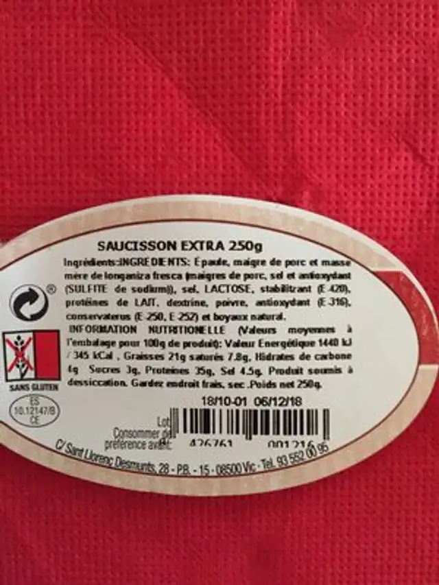 Saucisson extra ingredients label